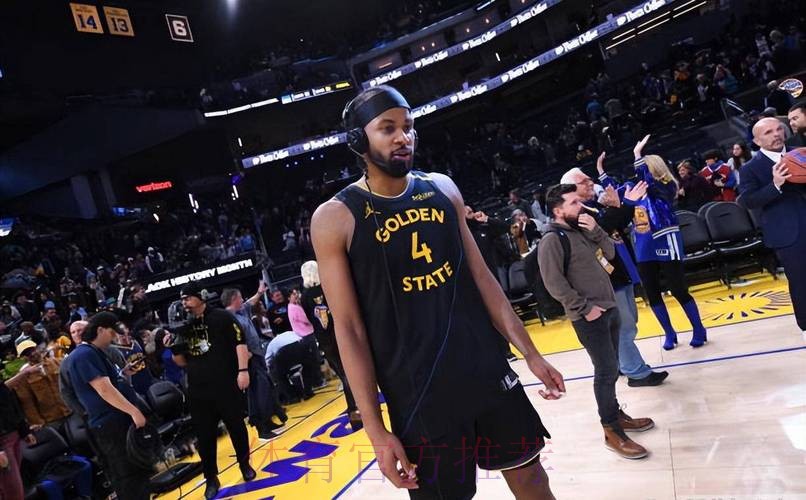 穆迪全场出战17分钟,3投0中,罚球3中2得到2分1篮板1助攻 穆迪全场出战17分钟,3投0中,罚球3中2得到2分1篮板1助攻